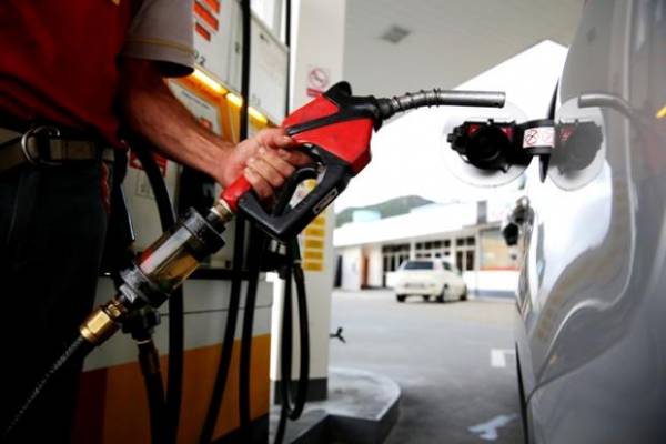 Preço da gasolina atinge o maior valor no ano no Brasil, aponta ANP