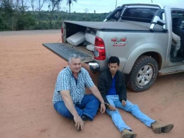 Chefe da polícia paraguaia é preso com 600 kg de maconha em camionete