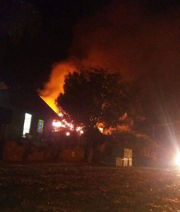 Casa é consumida por incêndio em Ijuí