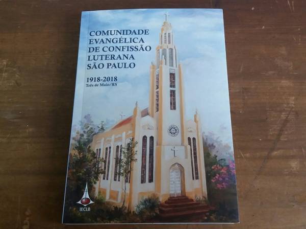 Livro conta os 100 anos da Comunidade Evangélica São Paulo