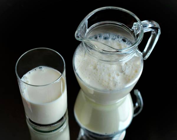 Valor de referência do leite cai em outubro