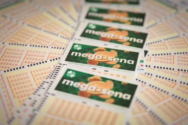 Mega-Sena: ninguém acerta e prêmio acumula em R$ 80 milhões