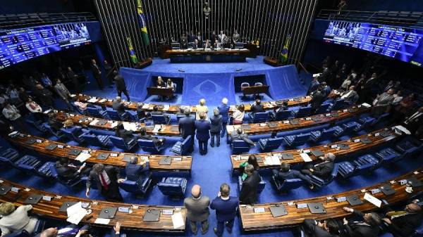 Senado aprova reforma da Previdência em 1° turno