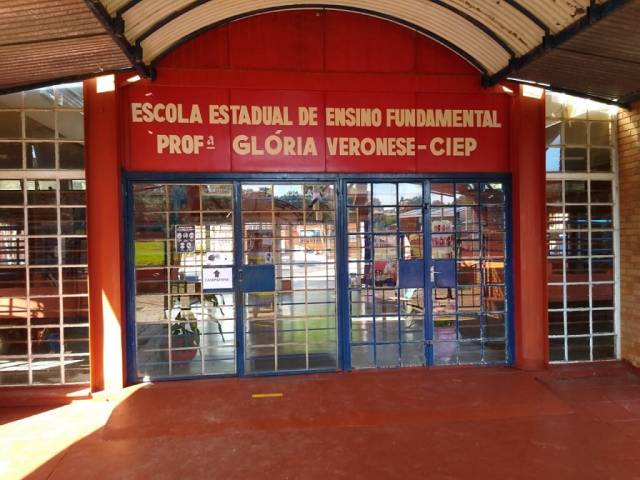 Coordenadora afirma que governo estadual não pretende desativar Escola Glória Veronese