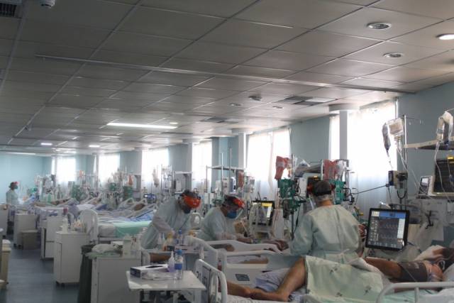 Seis pacientes com Covid morrem em 24h em São Miguel do Oeste à espera de leitos