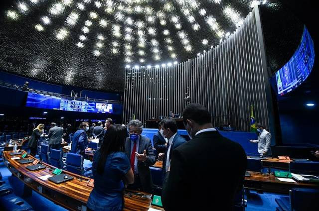 Senado aprova em primeiro turno PEC Emergencial, que recria auxílio emergencial