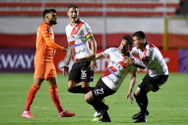 Na altitude, Inter estreia com derrota para o Always Ready na Libertadores