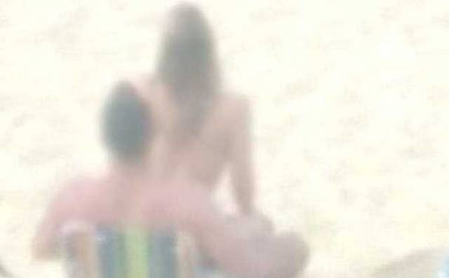Casal é flagrado fazendo sexo em praia de SC
