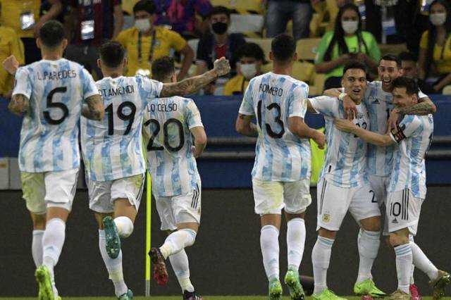 Brasil perde para a Argentina no Maracanã e fica com o vice da Copa América