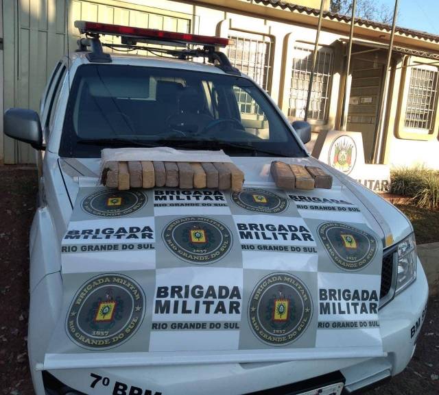 Brigada Militar apreende mais de 12 quilos de maconha em Humaitá