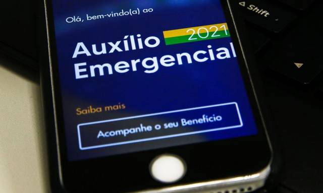 Auxílio emergencial é pago a beneficiários do Bolsa Família com NIS 7