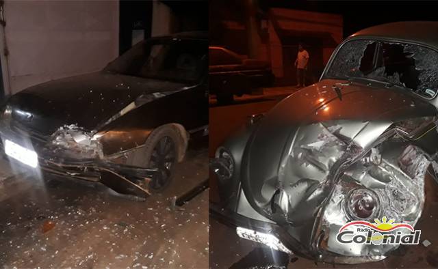 Condutor bate com Fusca em veículo estacionado na rua Santo Ângelo, em Três de Maio