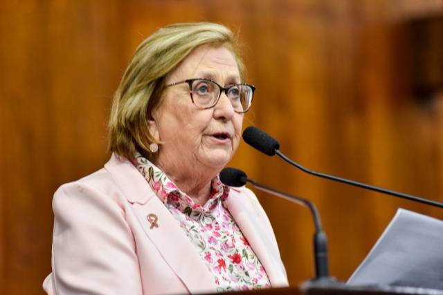 Zilá apresenta projeto de lei que prevê rastreamento do câncer de mama