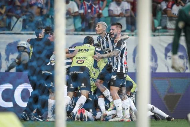 Atlético-MG vence o Bahia de virada e conquista o bicampeonato do Brasileirão