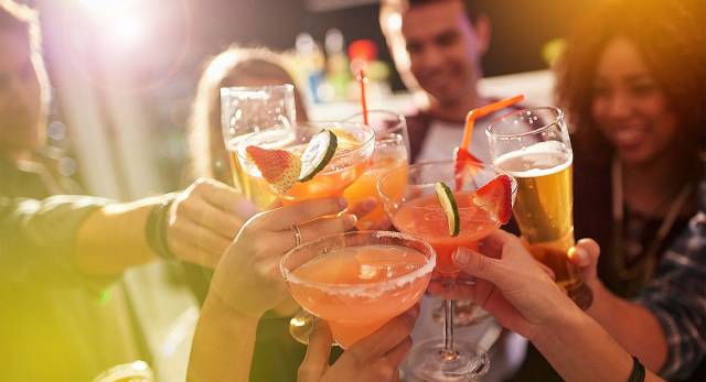 Mais da metade dos maiores de 18 anos consomem bebidas alcoólicas