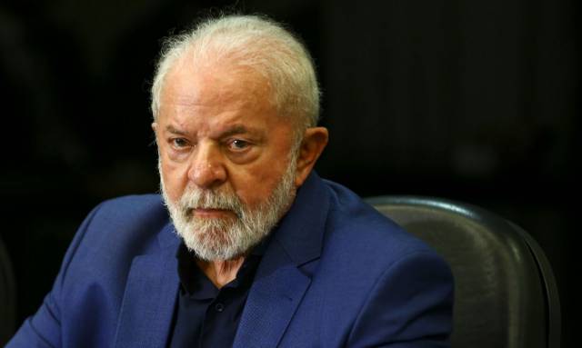 Lula adia novamente viagem à China por orientações médicas