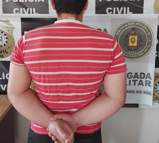 Polícia Civil e Brigada Militar cumprem mandados e prendem autor de homicídio, em Três de Maio