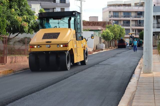 Prefeitura de Três de Maio conclui asfalto em mais duas vias urbanas