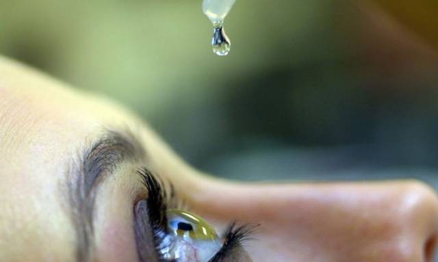 Julho turquesa chama a atenção para a doença do olho seco