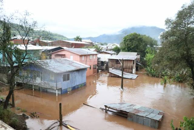 Enchentes provocam a sexta morte no RS