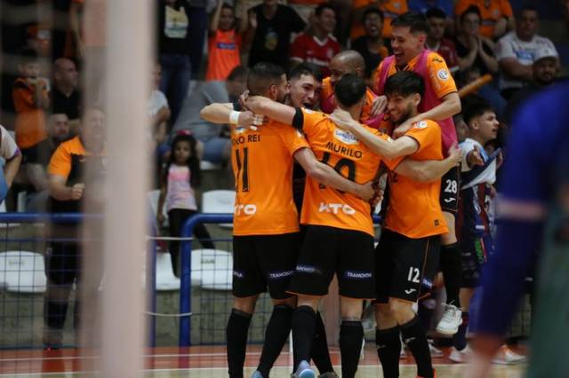 Atlântico vira nos últimos segundos e é campeão da Liga Nacional de Futsal