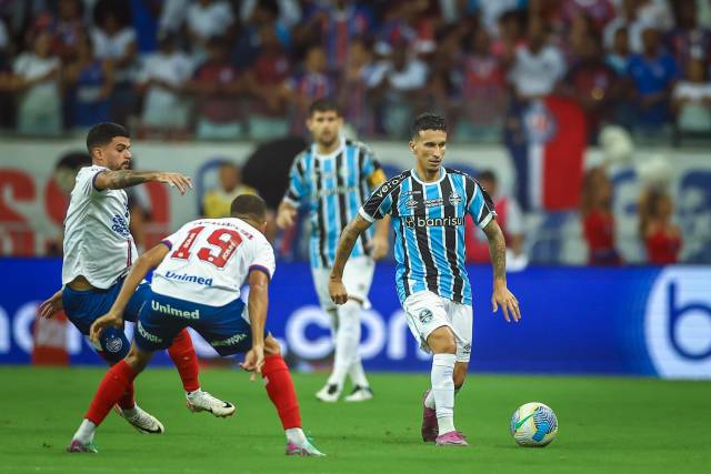 Grêmio perde para o Bahia em jogo que Renato abandona o campo