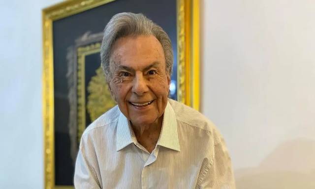 Cantor Agnaldo Rayol, que foi jurado do FEEC, morre aos 86 anos