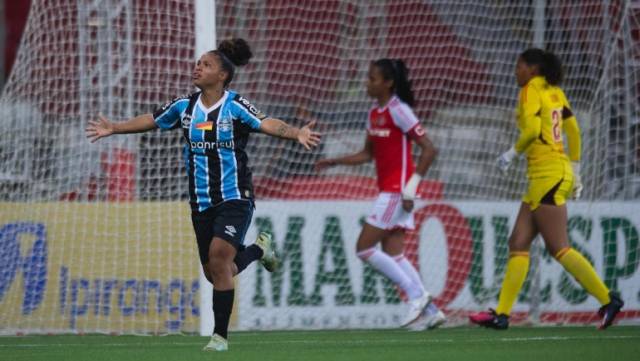 Grêmio sai na frente na final do Gauchão Feminino