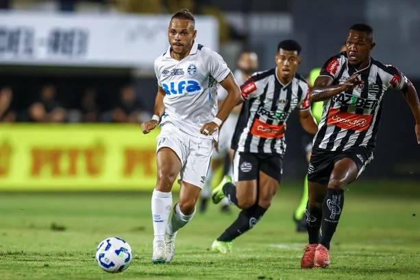 Grêmio vence Athletic nos pênaltis e avança na Copa do Brasil